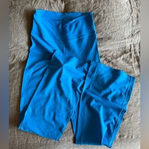 Lululemon Groove Flared Leggings 8 Poolside Blue